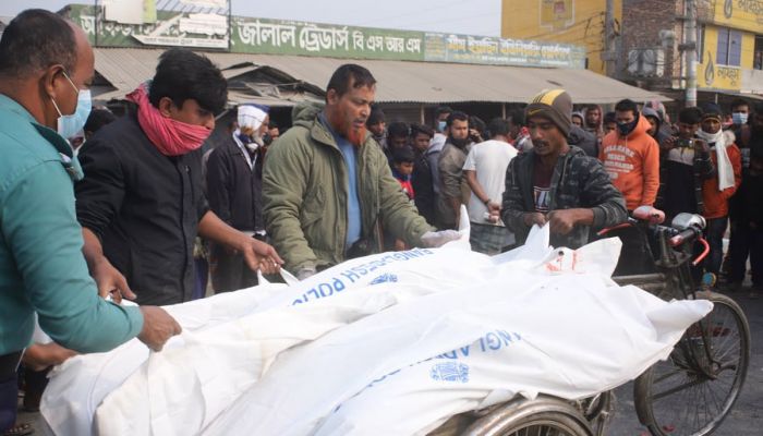 খুলনায় ট্রাকচাপায় দুই মোটরসাইকেল আরোহী নিহত