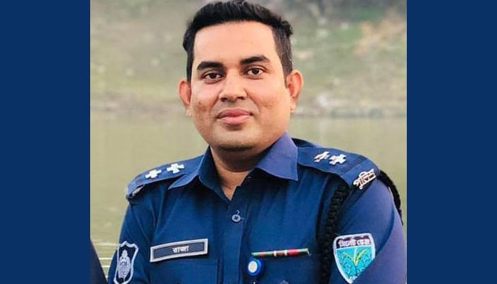 বিচারককে ঘুষ দেয়ার চেষ্টা পুলিশ সদস্যের