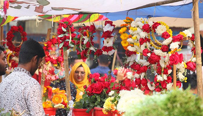 ফাল্গুনের প্রথম দিন ও বিশ্ব ভালোবাসা দিবস আজ