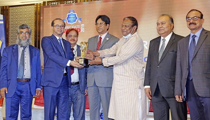 গোল্ড অ্যাওয়ার্ড পেলো ইসলামী ব্যাংক