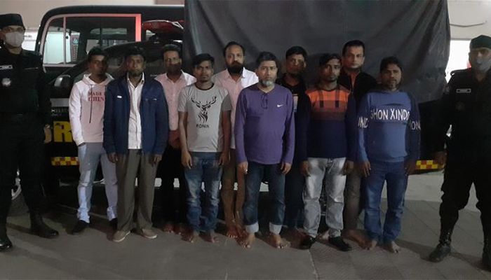 লঞ্চে জুয়ার আসর, মাদকসহ গ্রেফতার ৯৬