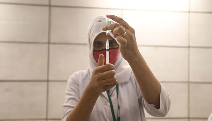 ফেব্রুয়ারিতে আসছে কোভ্যাক্সের ফ্রি টিকা