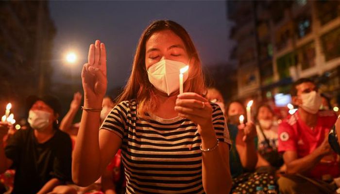 সহিংসতার পর ইয়াঙ্গুনের দুই এলাকায় ‘মার্শাল ল’