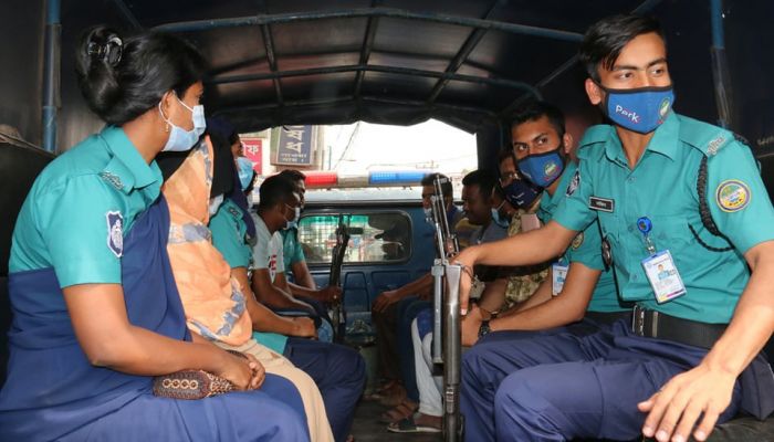 বরিশালে আবাসিক হোটেল থেকে যুবকের লাশ উদ্ধার