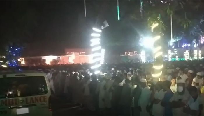রাজশাহীতে নিহত ১৭ জনের দাফন পীরগঞ্জে সম্পন্ন
