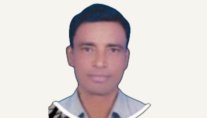 সীতাকুণ্ডে সড়ক দুর্ঘটনায় প্রাণ গেলো স্কুল শিক্ষকের