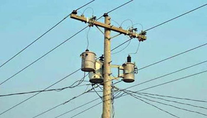টঙ্গীতে বিদ্যুতের খুঁটি ভেঙে ৩ শ্রমিক নিহত