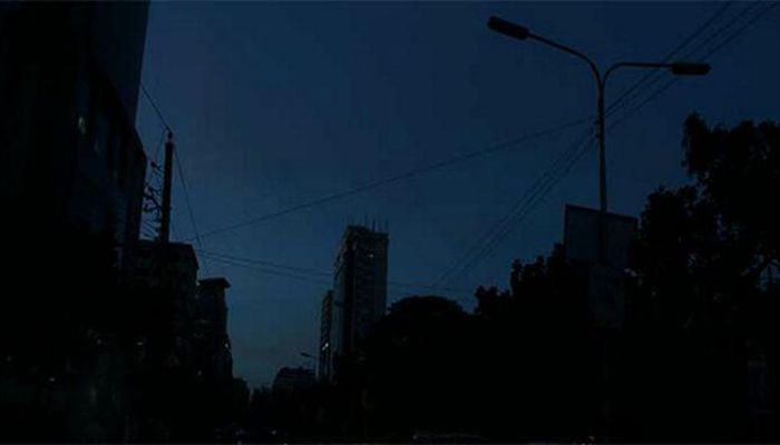 গণহত্যা স্মরণে ১ মিনিট অন্ধকারে দেশ