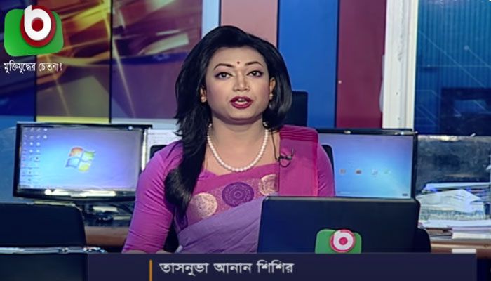 প্রথা ভেঙে সংবাদ পাঠে তাসনুভা