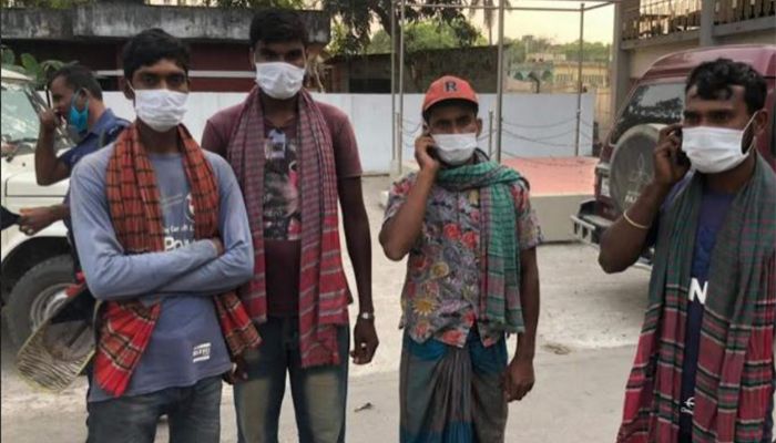 পুঠিয়ায় চার ট্রাক্টরচালকের ২ লাখ টাকা জরিমানা