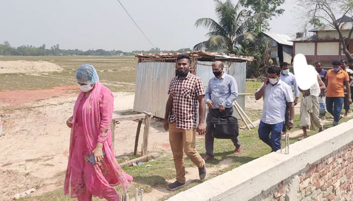 
বাহুবল উপজেলা নির্বাহী অফিসার স্নিগ্ধা তালুকদার। ছবি: হবিগঞ্জ প্রতিনিধি