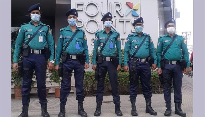 পুলিশকে আবার ফুলহাতা শার্ট পরার নির্দেশ