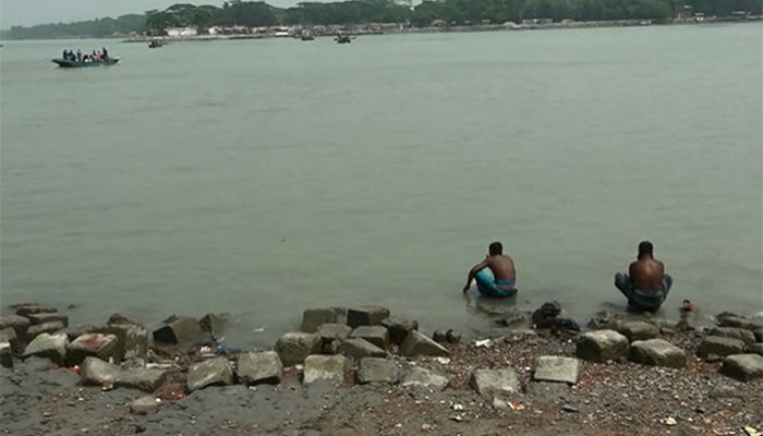 উপকূলীয় নদীগুলোতে মাত্রাতিরিক্ত লবণাক্ততা