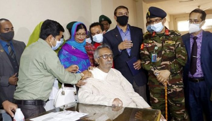 দুই ডোজ নিয়েও আক্রান্ত এমপি বাদশা