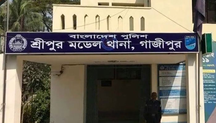 প্রধানমন্ত্রীকে কটূক্তির অভিযোগে যুবক গ্রেফতার