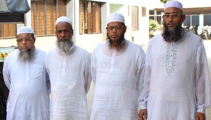 হেফাজতের ৪ নেতা রিমান্ডে
