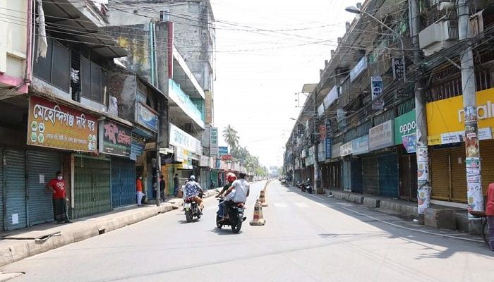 কঠোর লকডাউনে জনশূন্য বরিশাল