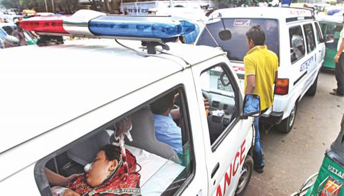 লকডাউনে চালু যেসব জরুরি পরিষেবা