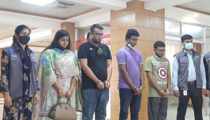 বিগো-লাইকিতে শত কোটি টাকা পাচার হচ্ছে