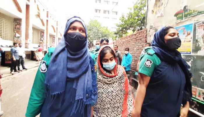 মা-বাবা-বোনকে হত্যা: ৪ দিনের রিমান্ডে মেহজাবিন