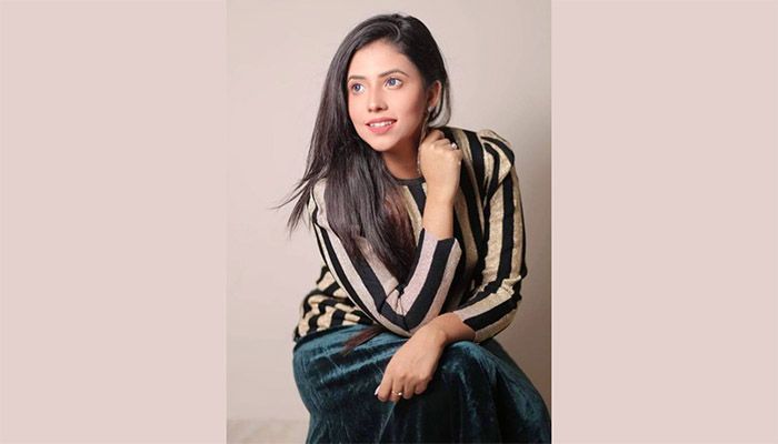 নতুন শিল্পীকে ইন্ডাস্ট্রিতে উঠে দাঁড়াতে অনেক স্ট্রাগল করতে হয় : স্বর্ণলতা