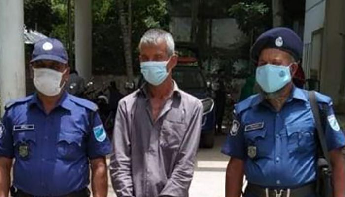 ছেলে প্রবাসে, পুত্রবধূকে ধর্ষণচেষ্টা শ্বশুরের