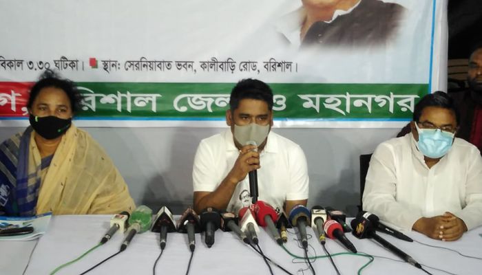 নিজেকে নির্দোষ দাবি করলেন মেয়র সাদিক