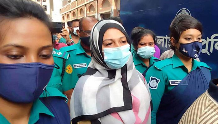 ‘গরুর ব্যবসার আড়ালে পিয়াসার মাদক ব্যবসা’