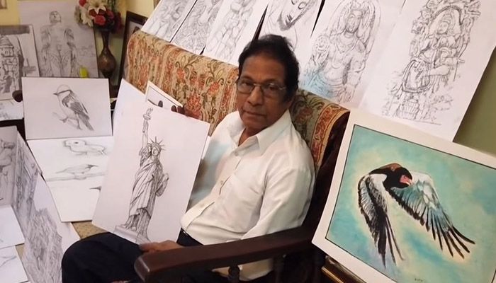 টাইপরাইটারে পোর্ট্রেট আঁকেন তিনি