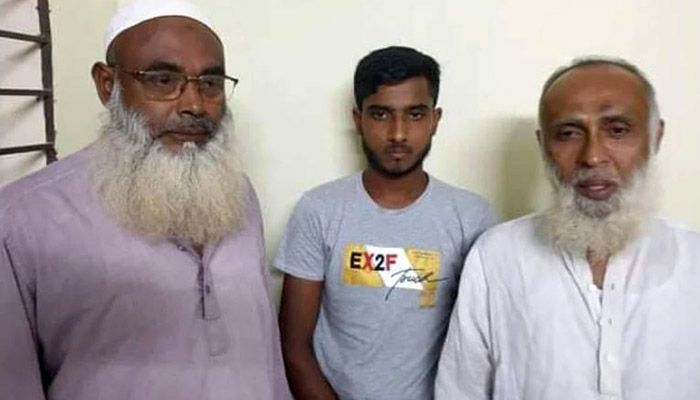 বগুড়ায় বাউল শিল্পীর মাথা ন্যাড়া করায় গ্রেফতার ৩