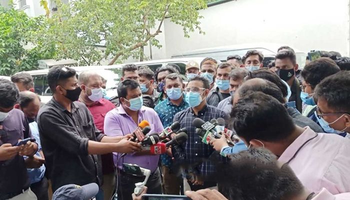 ‘দালাল’ ধরতে সারা দেশে র‌্যাবের অভিযান