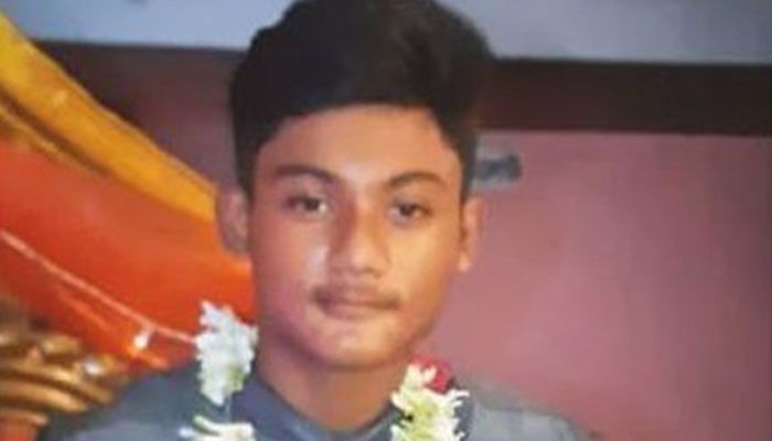 রাজধানীতে স্কুলশিক্ষার্থী নিহত: প্রাইভেটকারচালক আটক