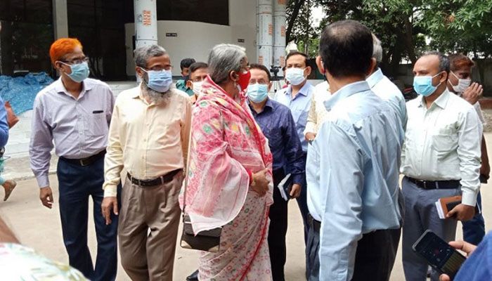 কক্ষ অপরিষ্কার থাকায় আজিমপুর গার্লসের অধ্যক্ষ বরখাস্ত