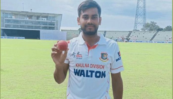 এনামুলের অর্ধশত, মিরাজের ৬ উইকেটে স্বস্তিতে খুলনা