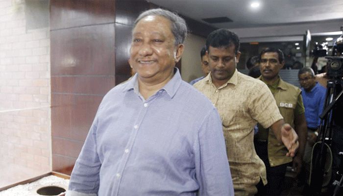 পাপনের হ্যাটট্রিক