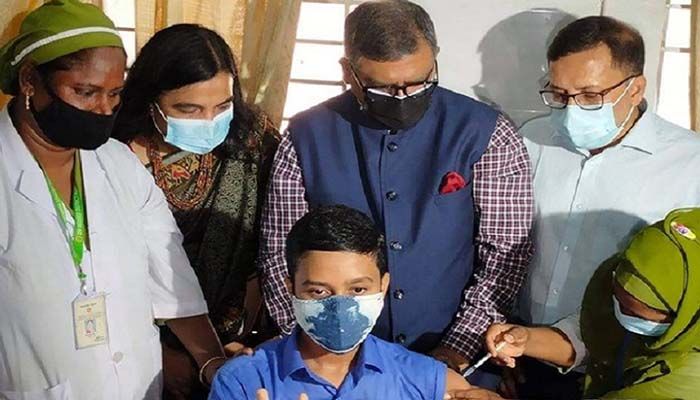 প্রতিদিন টিকা পাবে ৪০ হাজার স্কুলশিক্ষার্থী