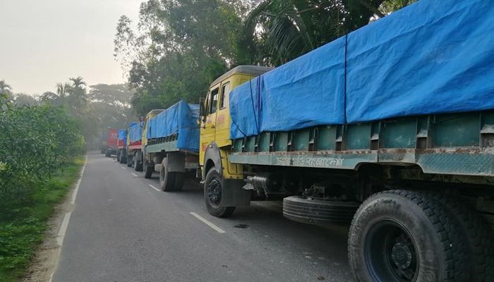 পণ্য পরিবহন ধর্মঘট স্থগিত