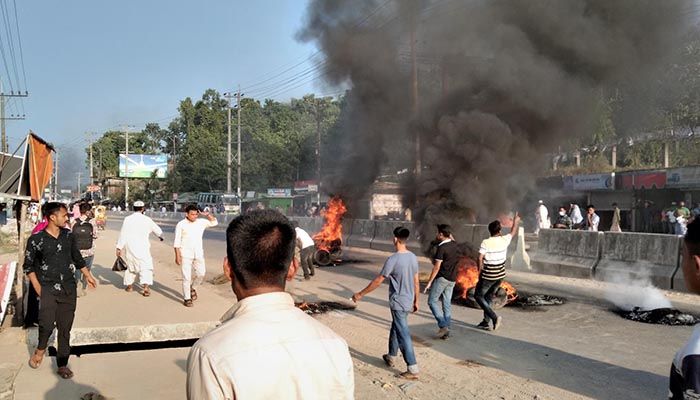 কক্সবাজারে গুলিতে শ্রমিকলীগ নেতা নিহত, মহাসড়ক অবরোধ