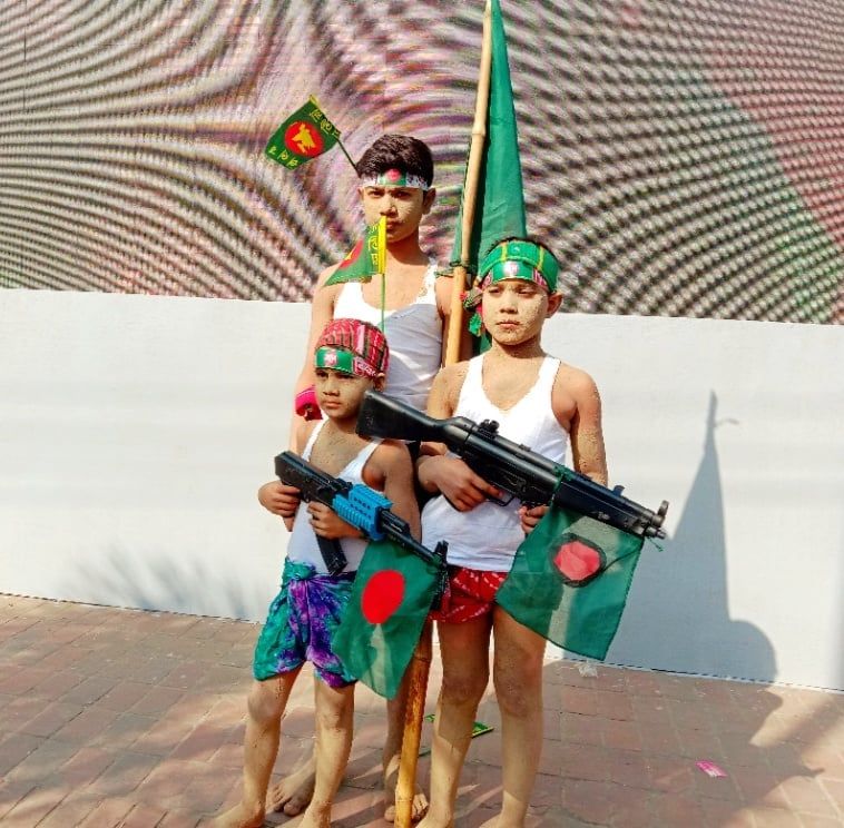ছবিতে মহান বিজয় দিবস