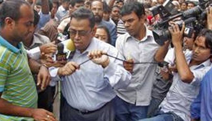 সোনালী ব্যাংকের ৮ কর্মকর্তার কারাদণ্ড