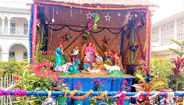 ছবিতে হ্যাপি ক্রিসমাস ডে