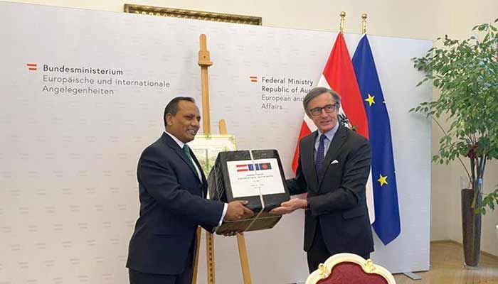বাংলাদেশকে সাড়ে ৯ লাখ টিকা উপহার দিলো অস্ট্রিয়া 