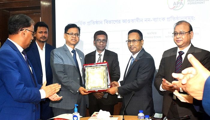 এপিএ বাস্তবায়নে এবারও প্রথম বিএইচবিএফসি