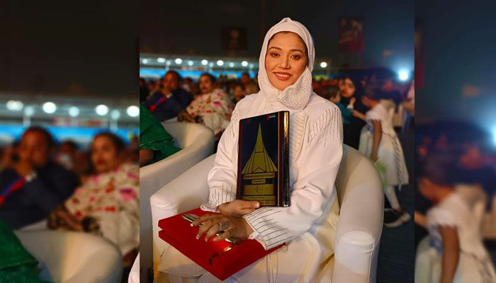 ইন্টারন্যাশনাল আইকন অ্যাওয়ার্ড পেলেন ডা. ইরিন 