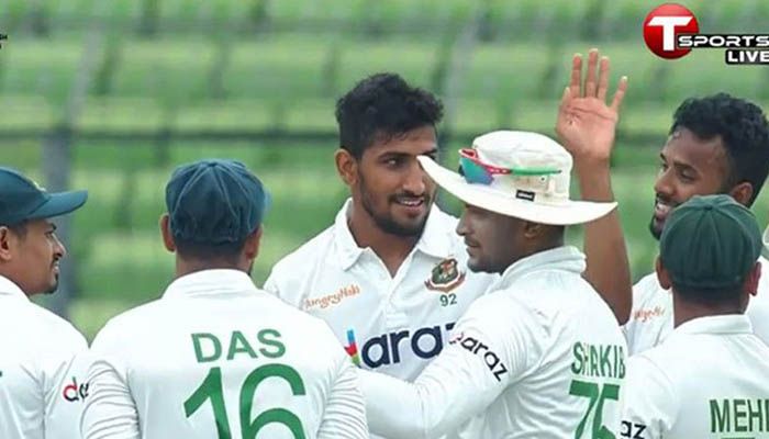 টেস্টে খালেদের প্রথম শিকার বাবর আজম