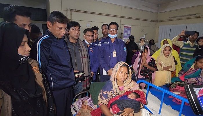 হাসপাতাল থেকে শিশু চুরির অভিযোগে নারী আটক