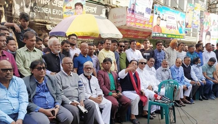ঢাকার ৪ পয়েন্টে  ‘সতর্ক অবস্থানে’ আওয়ামী লীগ