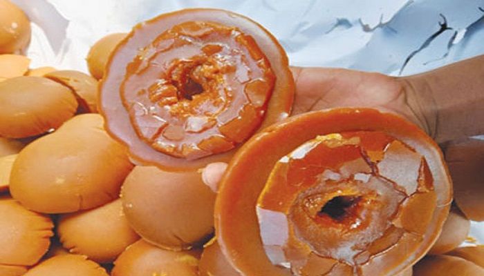 বিষাক্ত কেমিক্যালে তৈরি হচ্ছে খেজুর গুড়