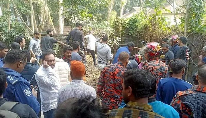 সিরাজগঞ্জে মাটিচাপায় নির্মাণ শ্রমিকের মৃত্যু