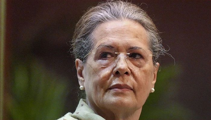কংগ্রেস নেত্রী সোনিয়া গান্ধী হাসপাতালে ভর্তি